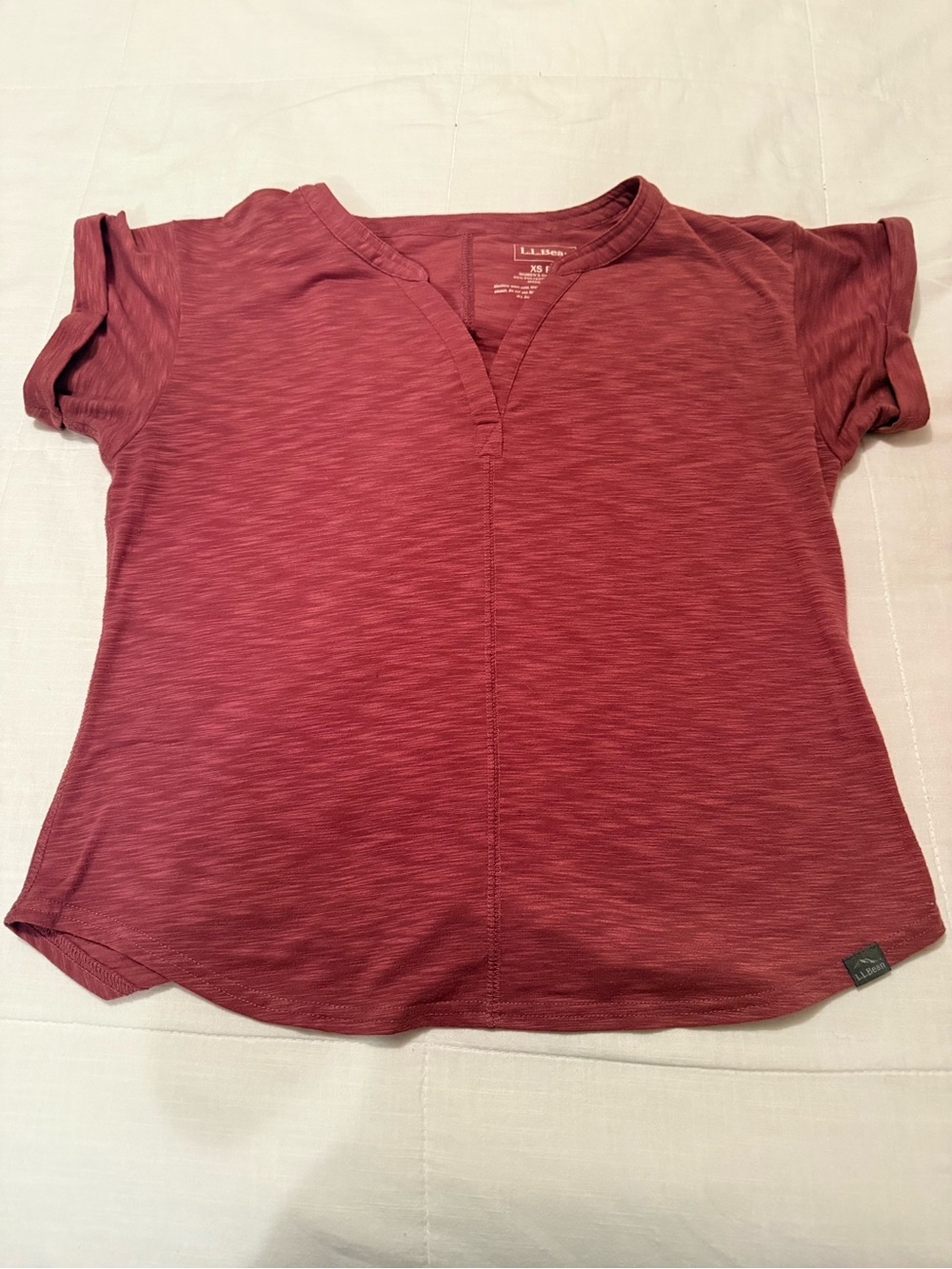L.L. Bean Women's Short Sleeve V-Neck Tee in Wine Heather